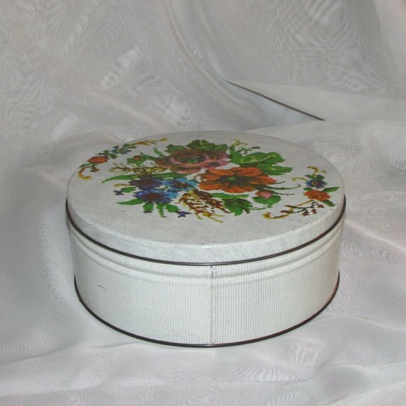 Vintage Cookie Biscuit Tin Floral Cross-stitch Round Metal Storage Canister - Picture 4 of 12